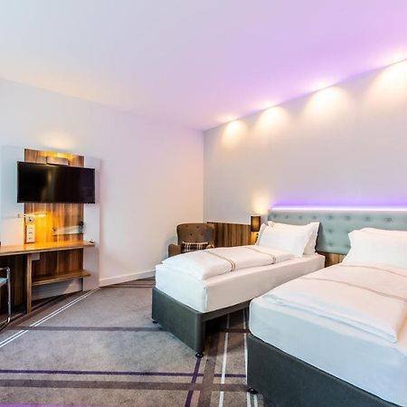 Premier Inn Frankfurt City Centre Frankfurt am Main ภายนอก รูปภาพ