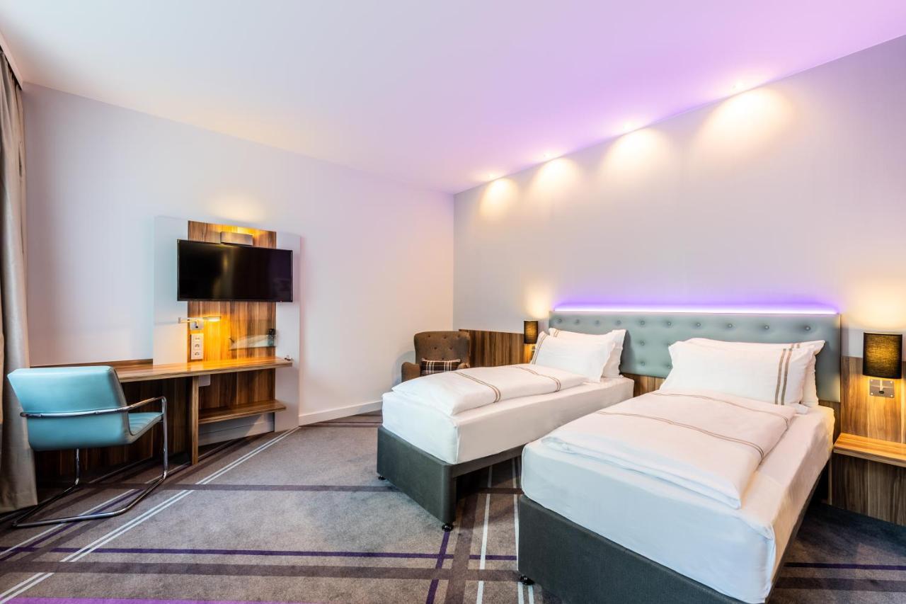 Premier Inn Frankfurt City Centre Frankfurt am Main ภายนอก รูปภาพ