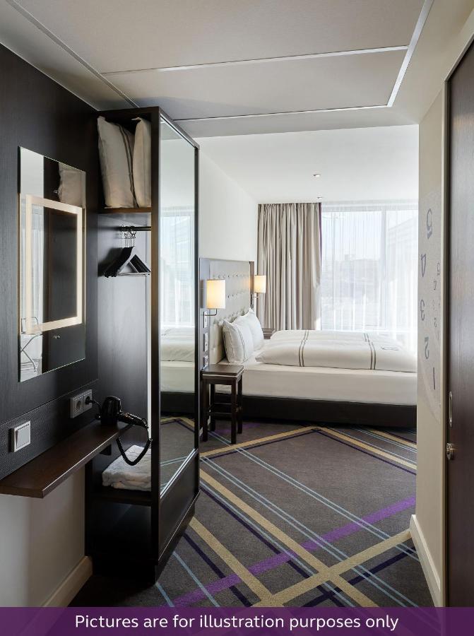 Premier Inn Frankfurt City Centre Frankfurt am Main ภายนอก รูปภาพ
