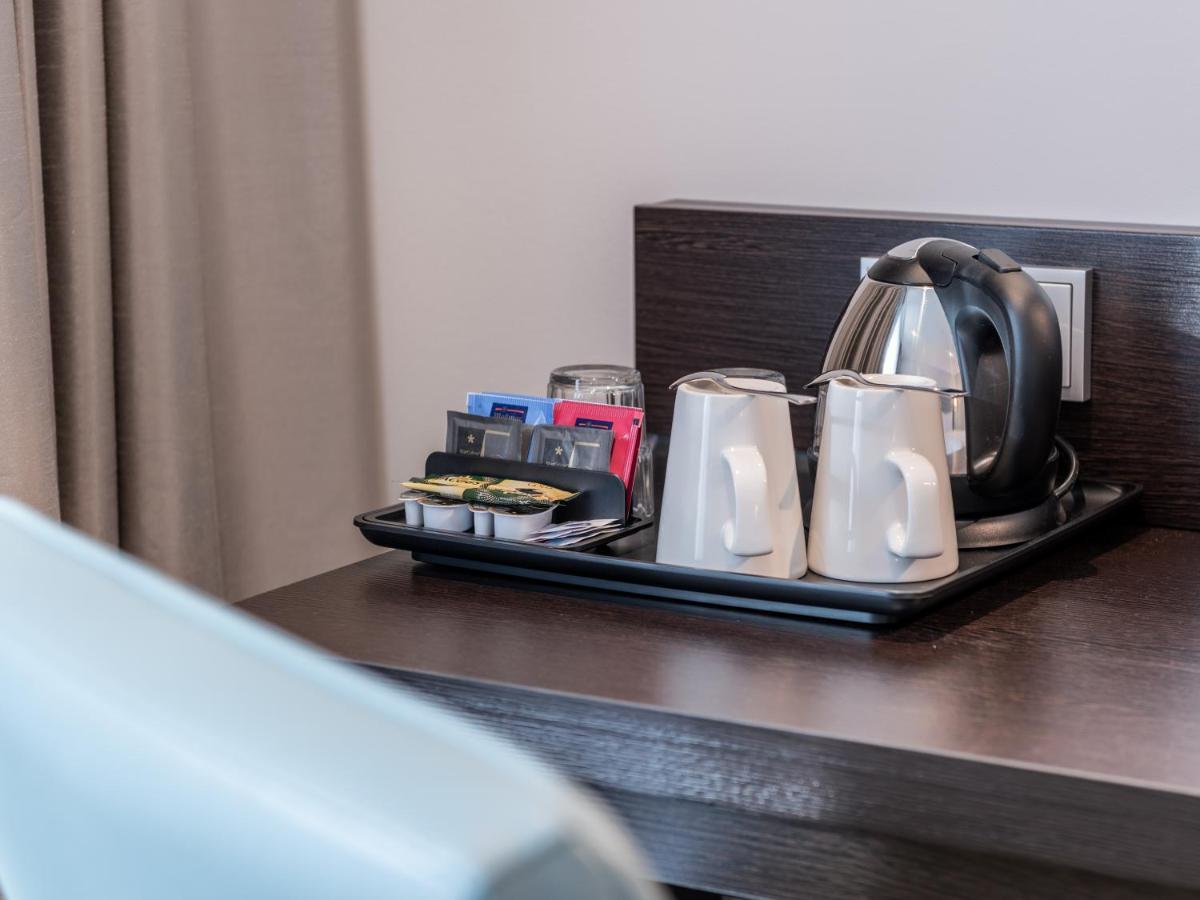 Premier Inn Frankfurt City Centre Frankfurt am Main ภายนอก รูปภาพ